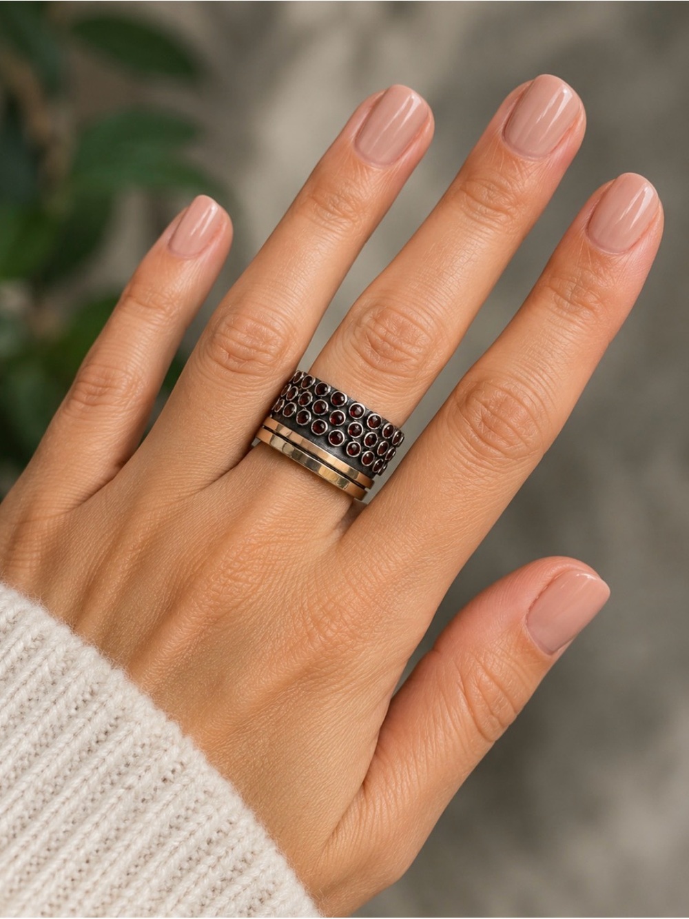 Sundance Garnet Marquee Ring, New In Box, Size 9 - Picture 3 of 3